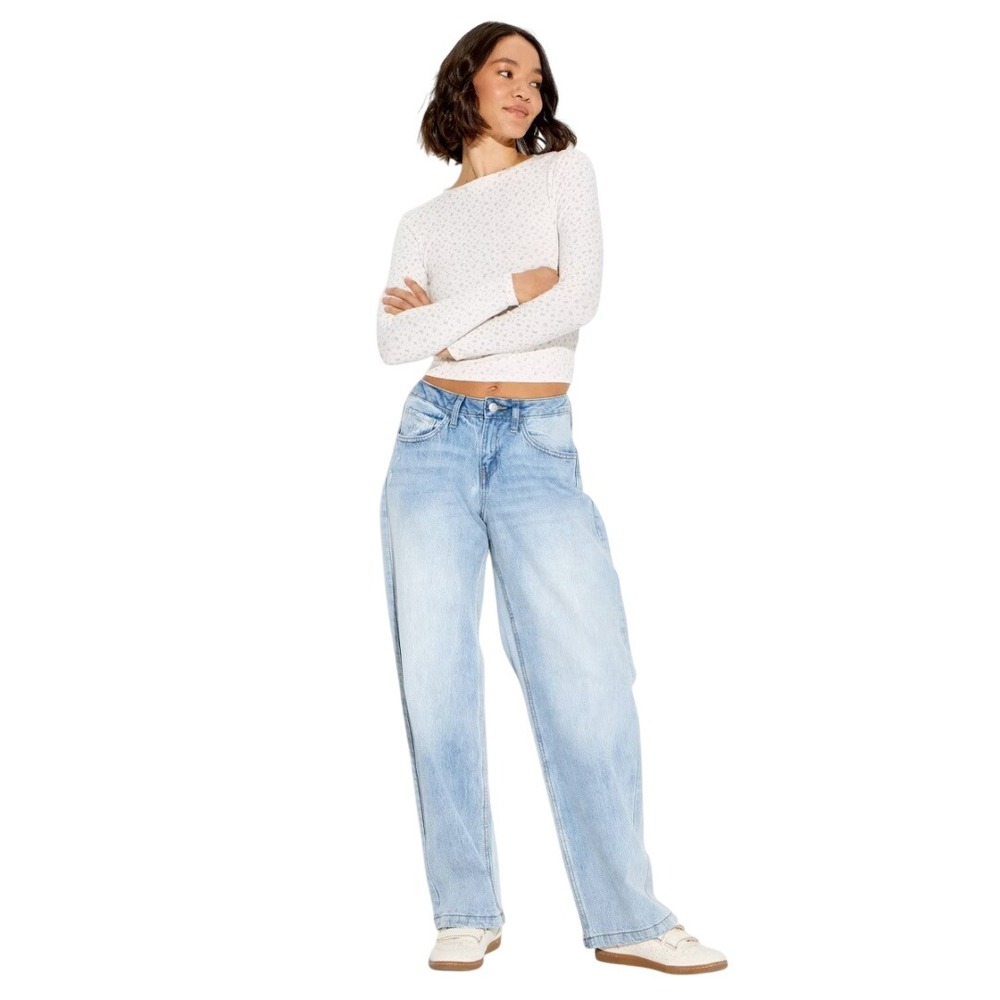 Wild Fable Women's Light Wash Low Rise Straight Leg Denim Jeans Size 6